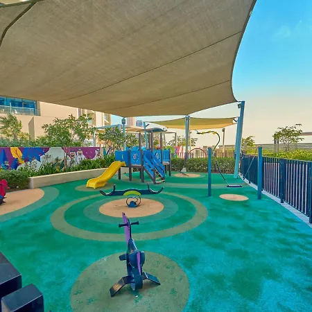 Stylish 2Br Suite In Aykon City With Pool & Gym Access Dubai Exterior photo