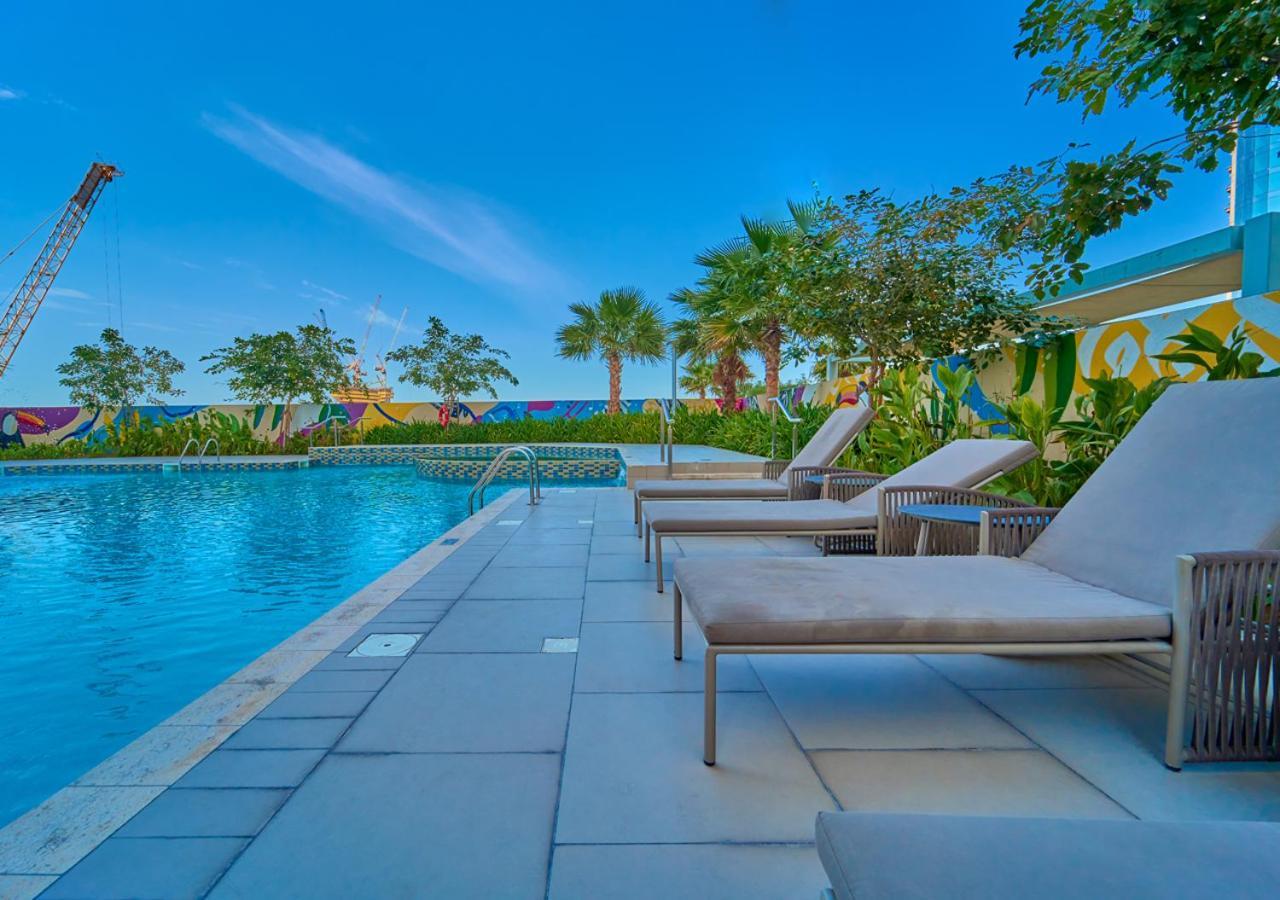 Stylish 2Br Suite In Aykon City With Pool & Gym Access * Dubai