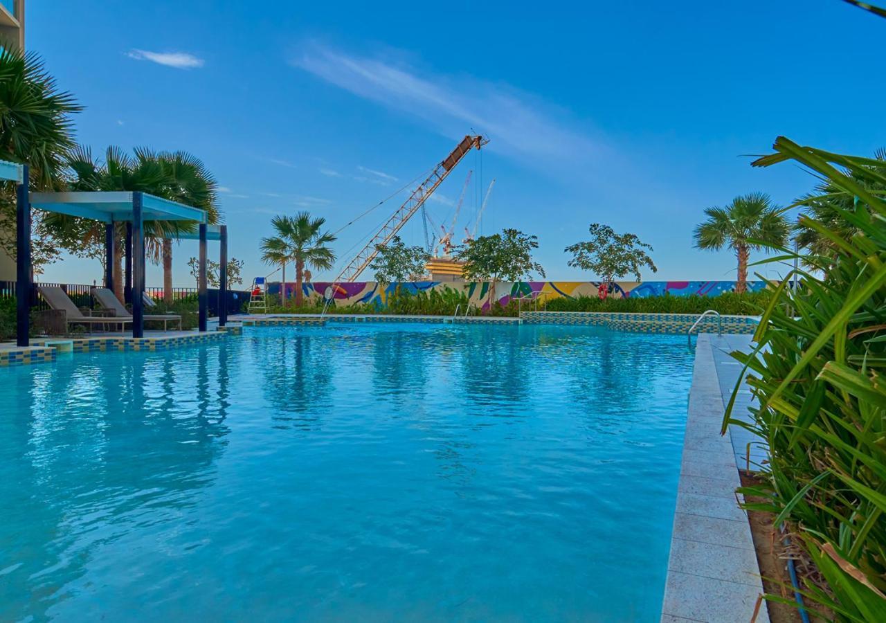 Apartment Stylish 2Br Suite In Aykon City With Pool & Gym Access Dubai