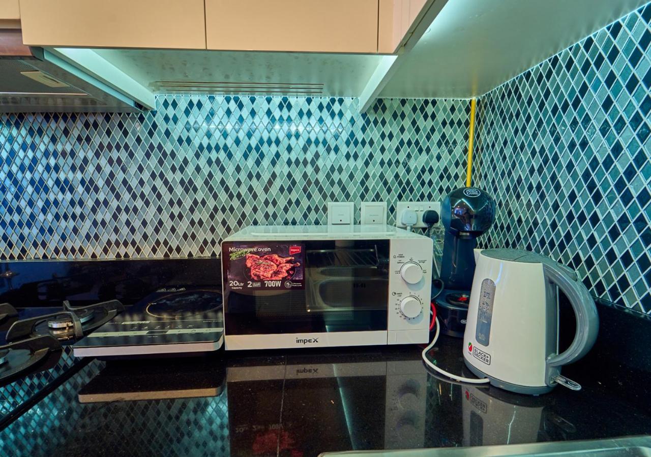 Apartment Stylish 2Br Suite In Aykon City With Pool & Gym Access