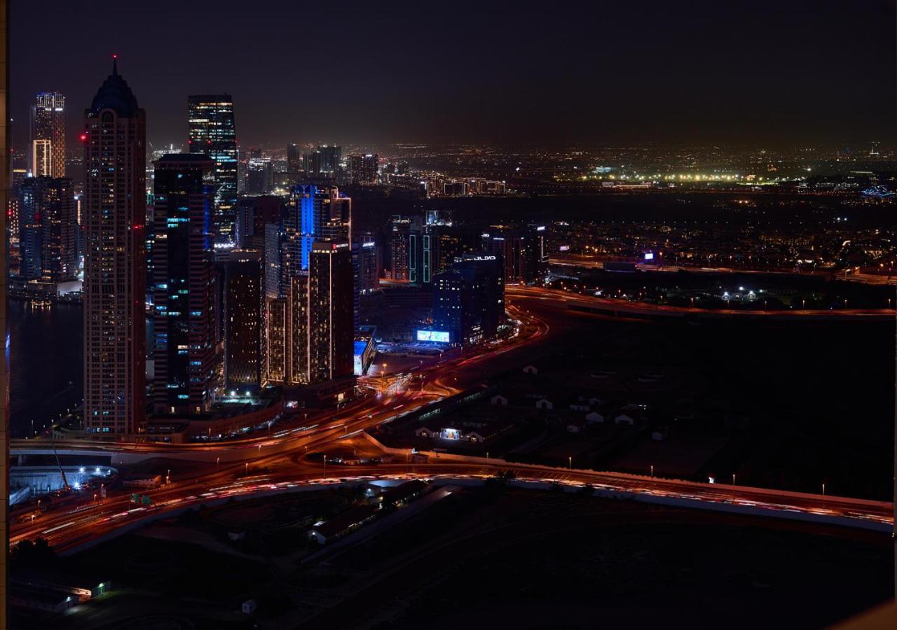 Apartment Stylish 2Br Suite In Aykon City With Pool & Gym Access Dubai