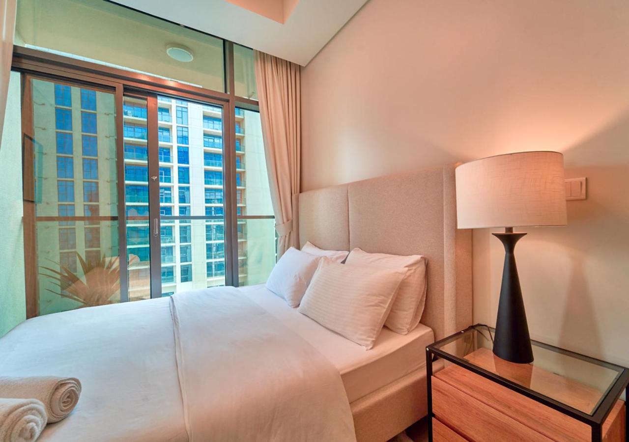 Apartment Stylish 2Br Suite In Aykon City With Pool & Gym Access