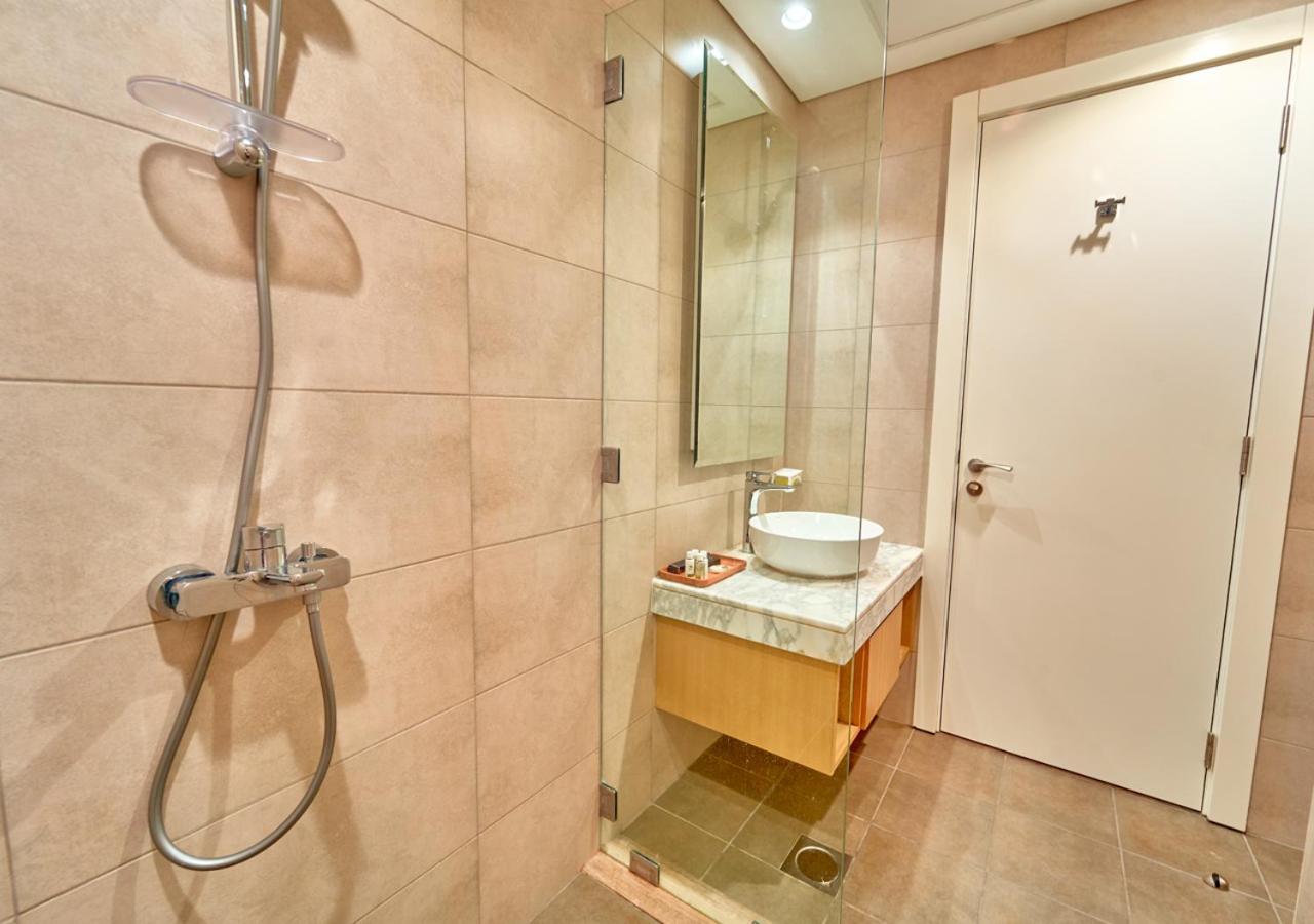 Stylish 2Br Suite In Aykon City With Pool & Gym Access Apartment