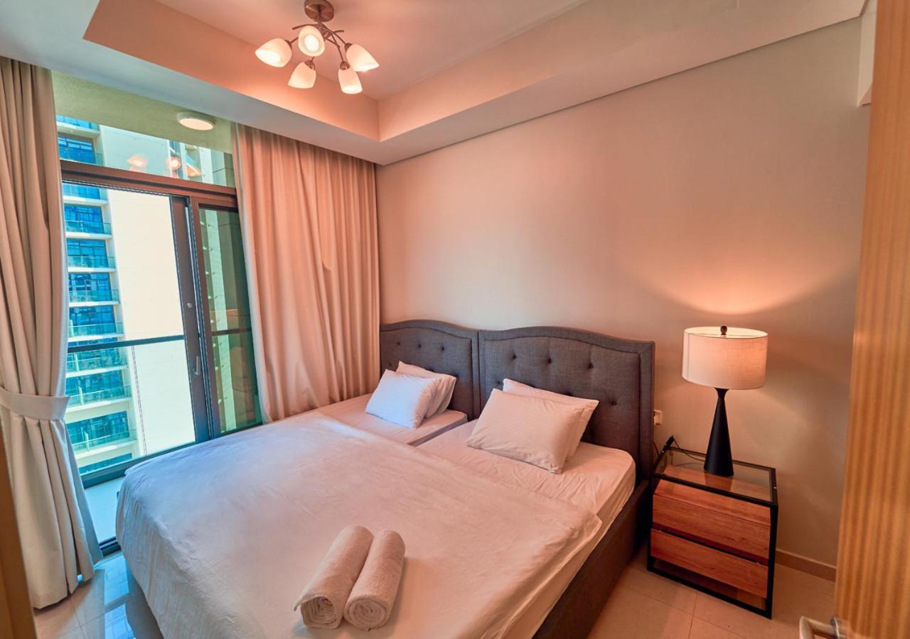 Apartment Stylish 2Br Suite In Aykon City With Pool & Gym Access